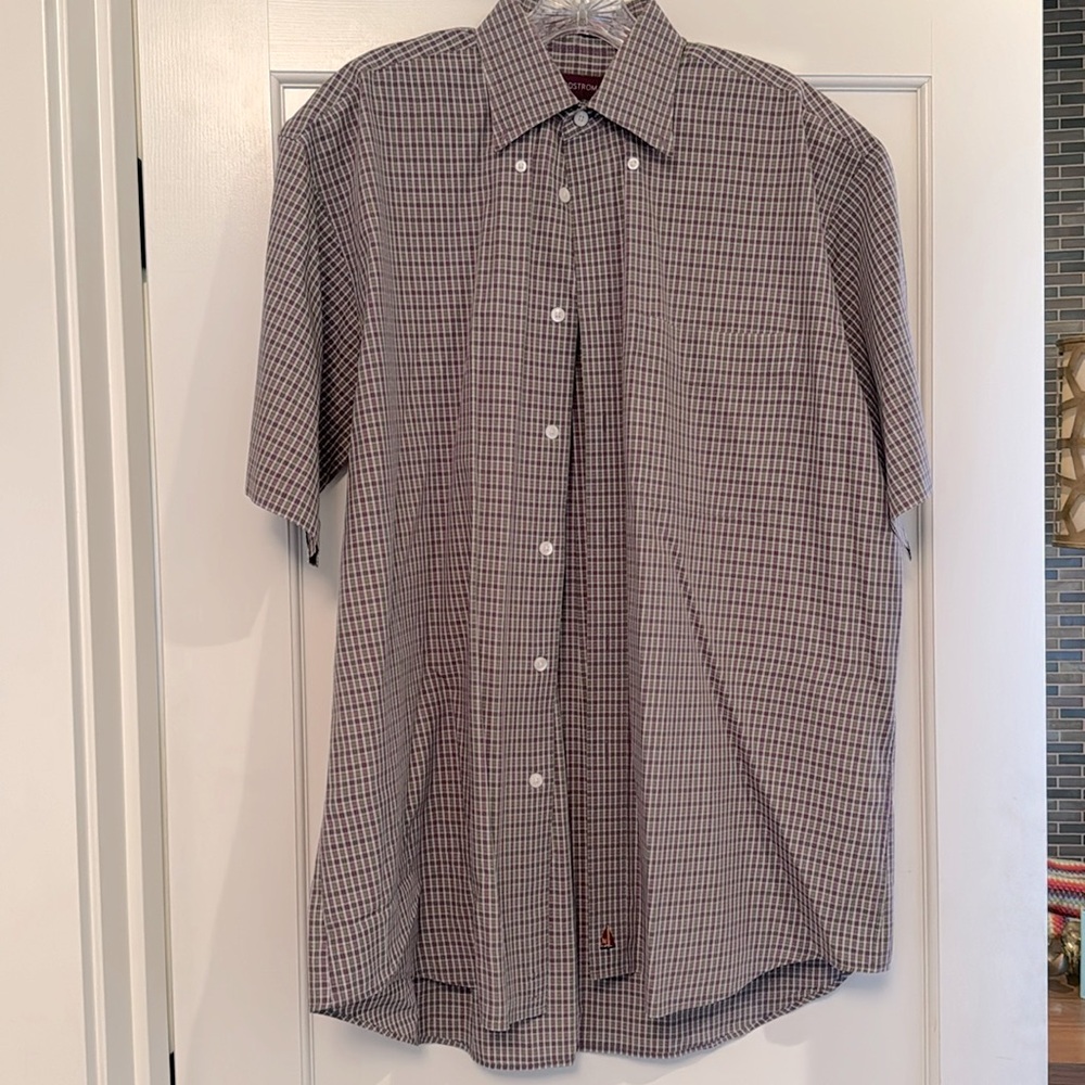Nordstrom cotton blend short sleeve shirt